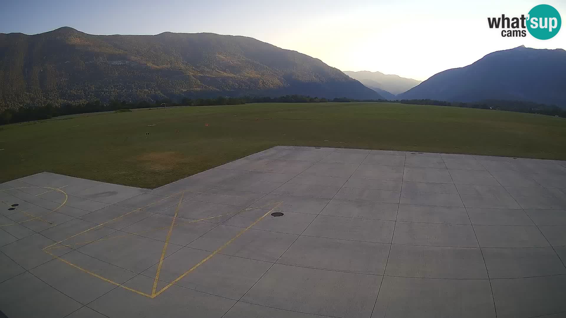 Webcam de l’aéroport de Bovec – Skydive Bovec