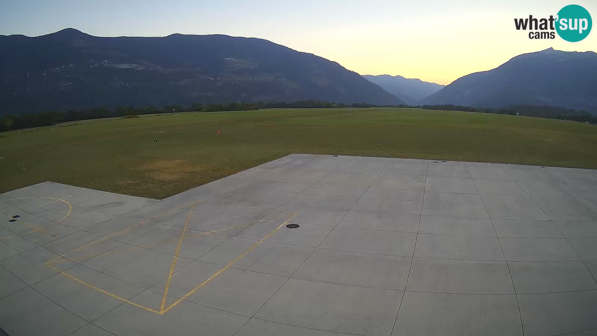 Bovec airport webcam – Skydive Bovec
