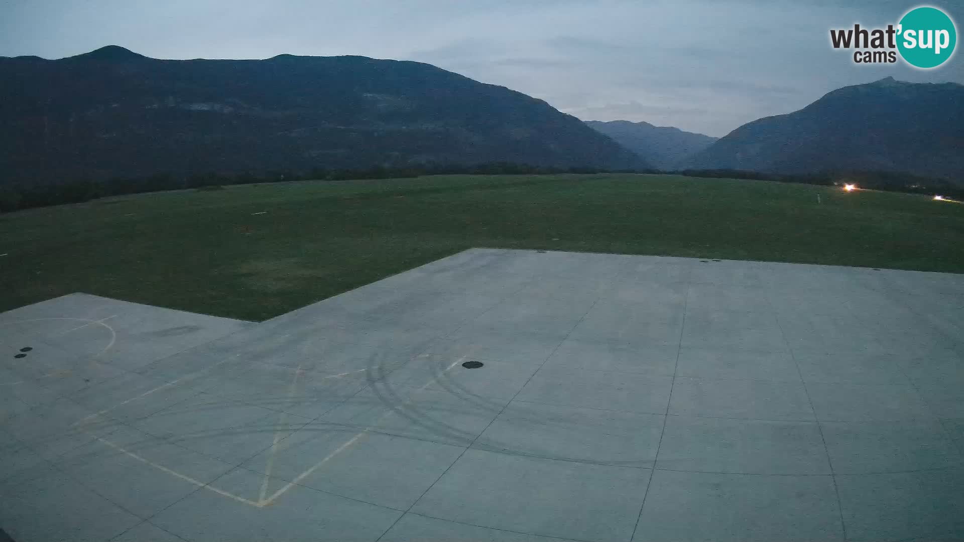 Webcam des Flughafens Bovec – Skydive Bovec