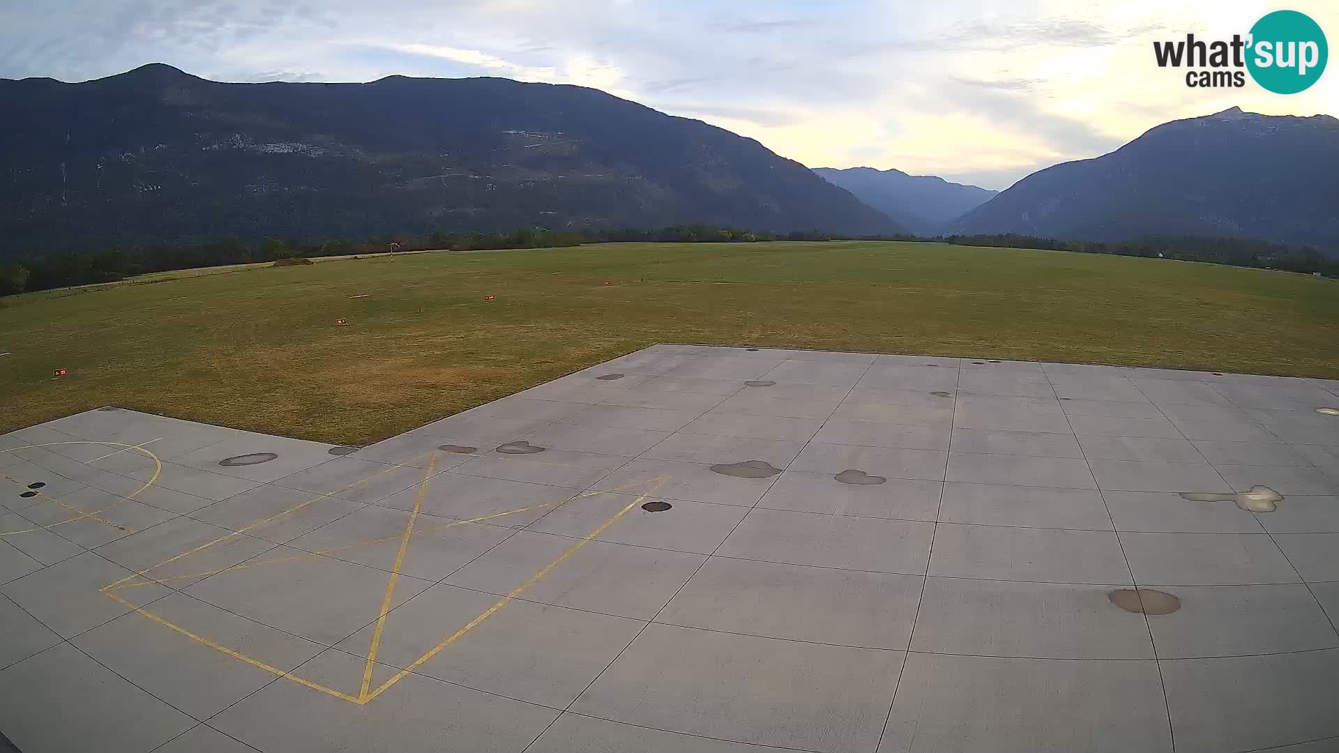 Bovec airport webcam – Skydive Bovec
