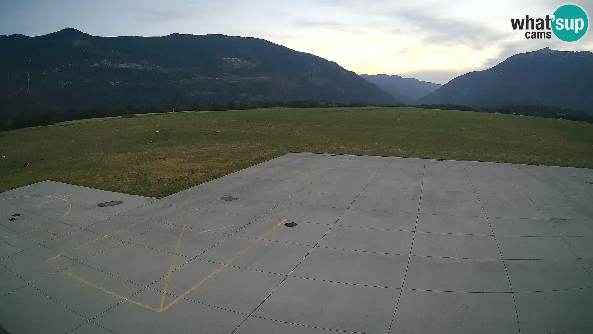 Cámara web del aeropuerto de Bovec – Skydive Bovec