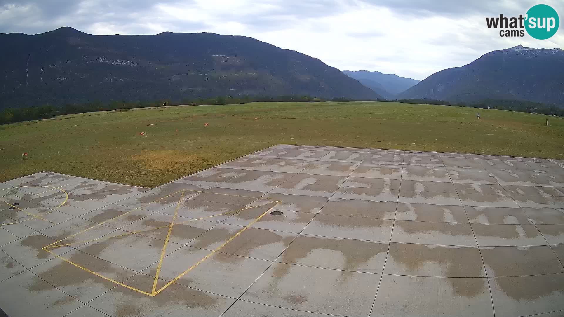 Bovec airport webcam – Skydive Bovec