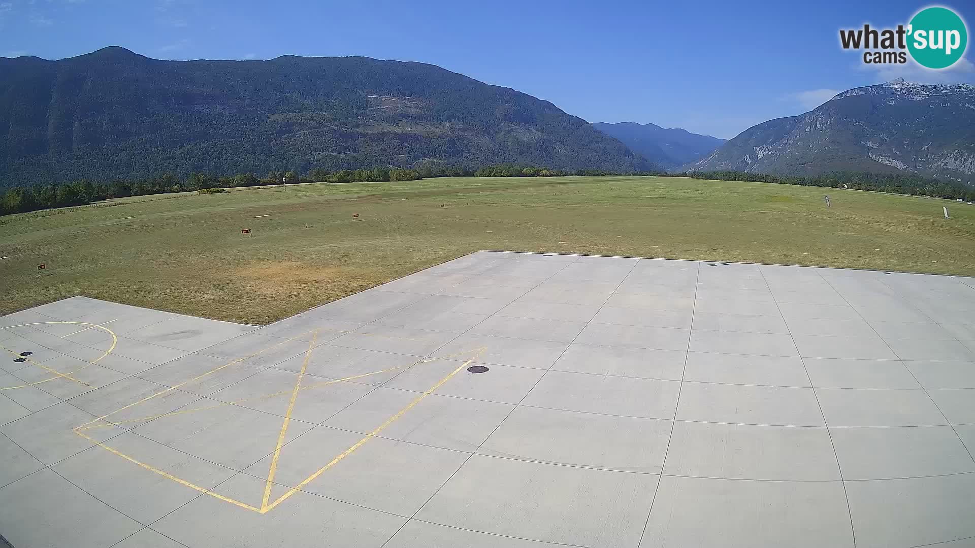 Bovec airport webcam – Skydive Bovec