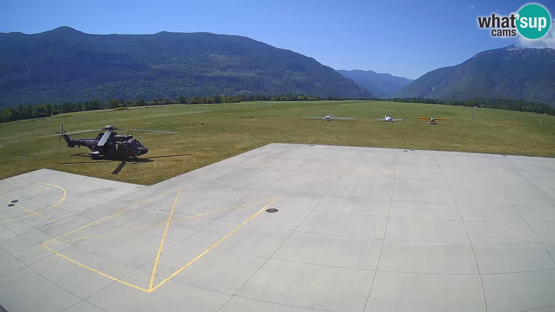 Bovec spletna kamera letališče – Skydive Bovec