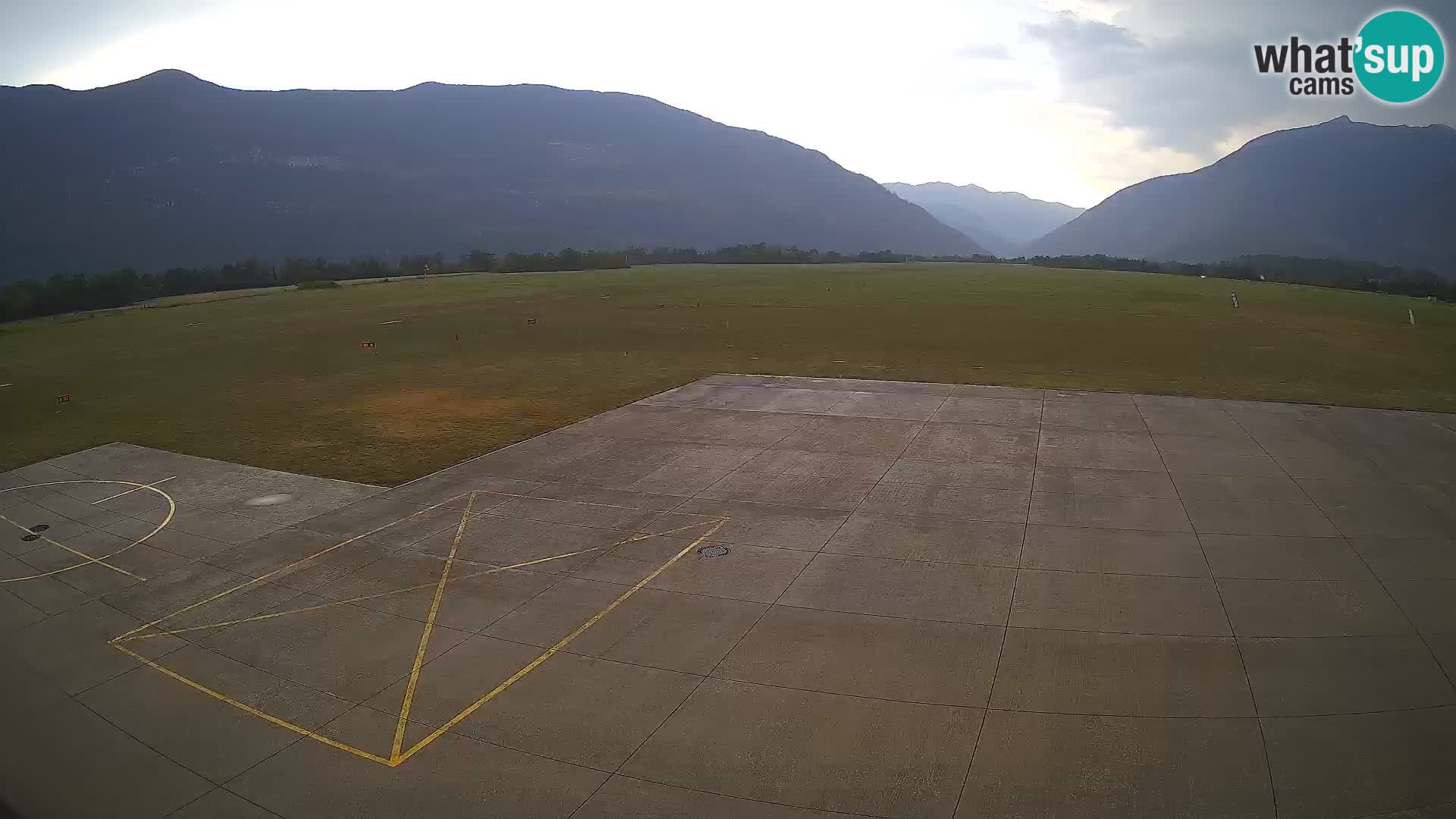 Bovec airport webcam – Skydive Bovec