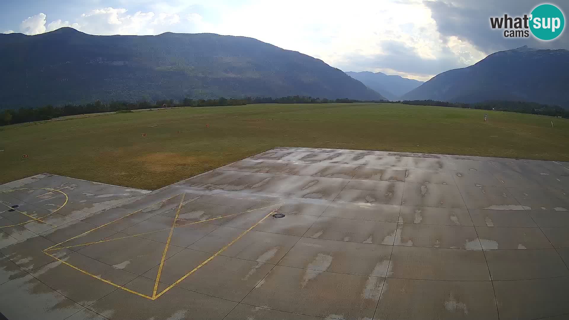 Webcam des Flughafens Bovec – Skydive Bovec