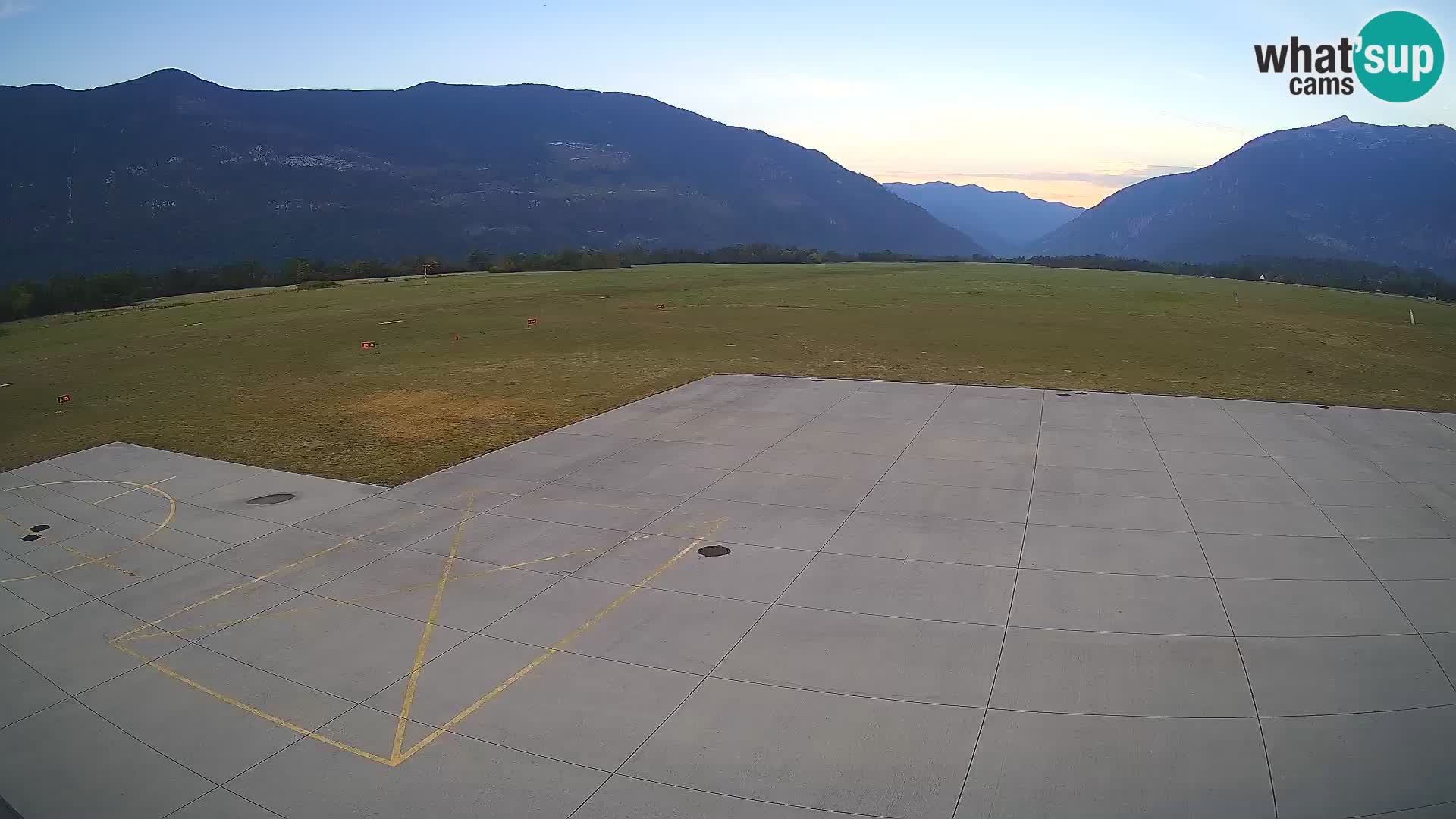 Webcam des Flughafens Bovec – Skydive Bovec
