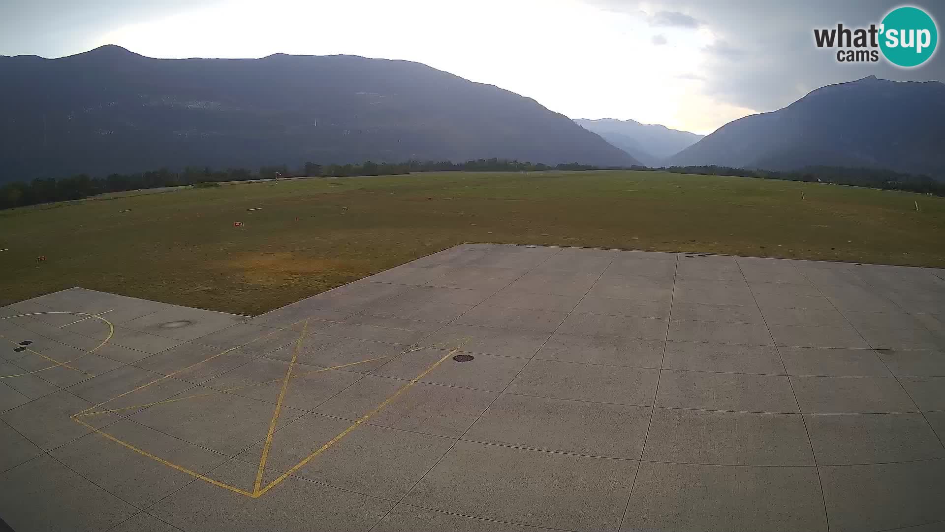 Webcam des Flughafens Bovec – Skydive Bovec