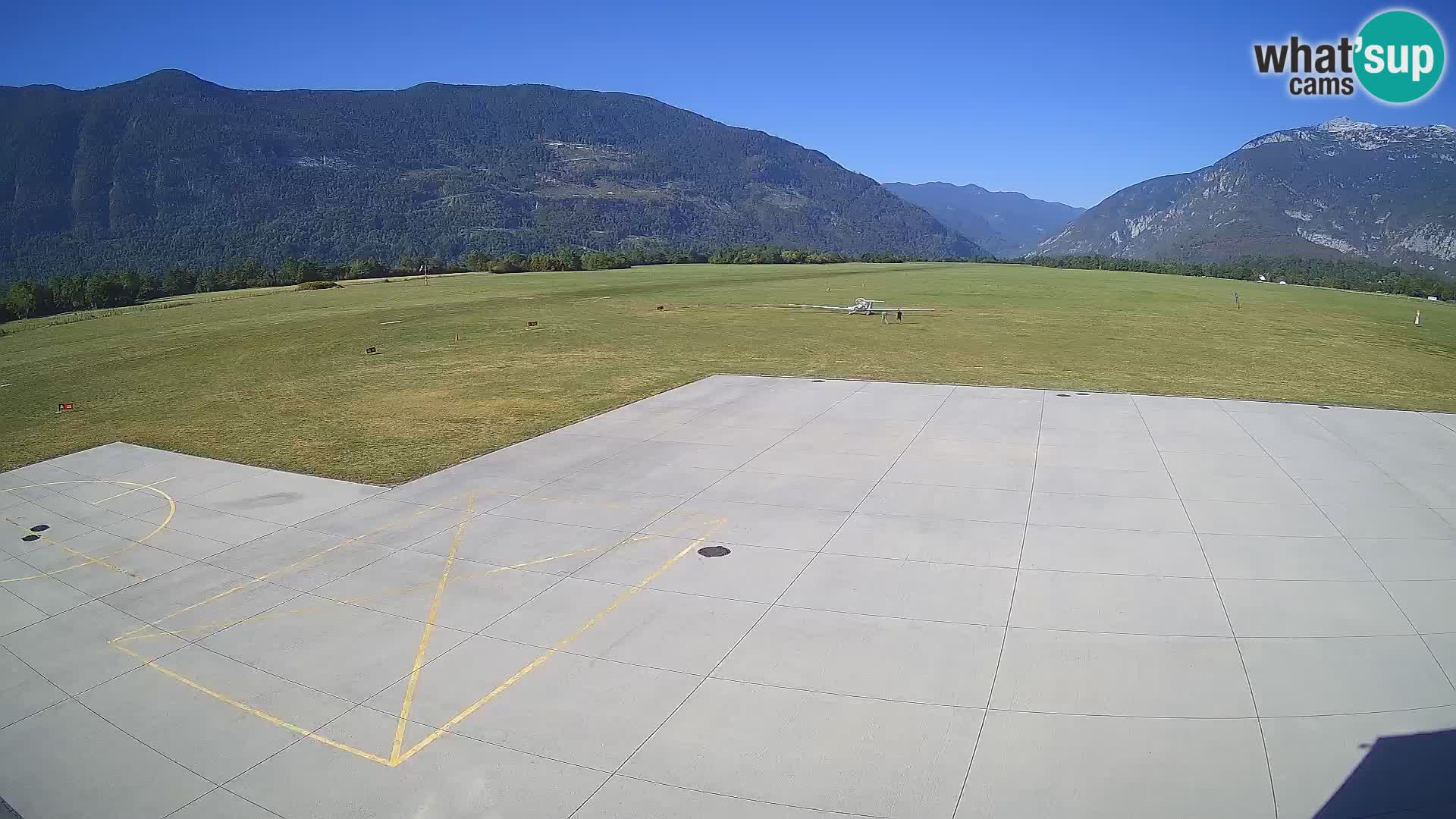 Bovec airport webcam – Skydive Bovec