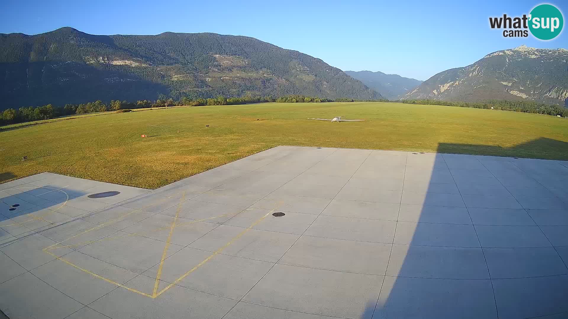 Bovec airport webcam – Skydive Bovec