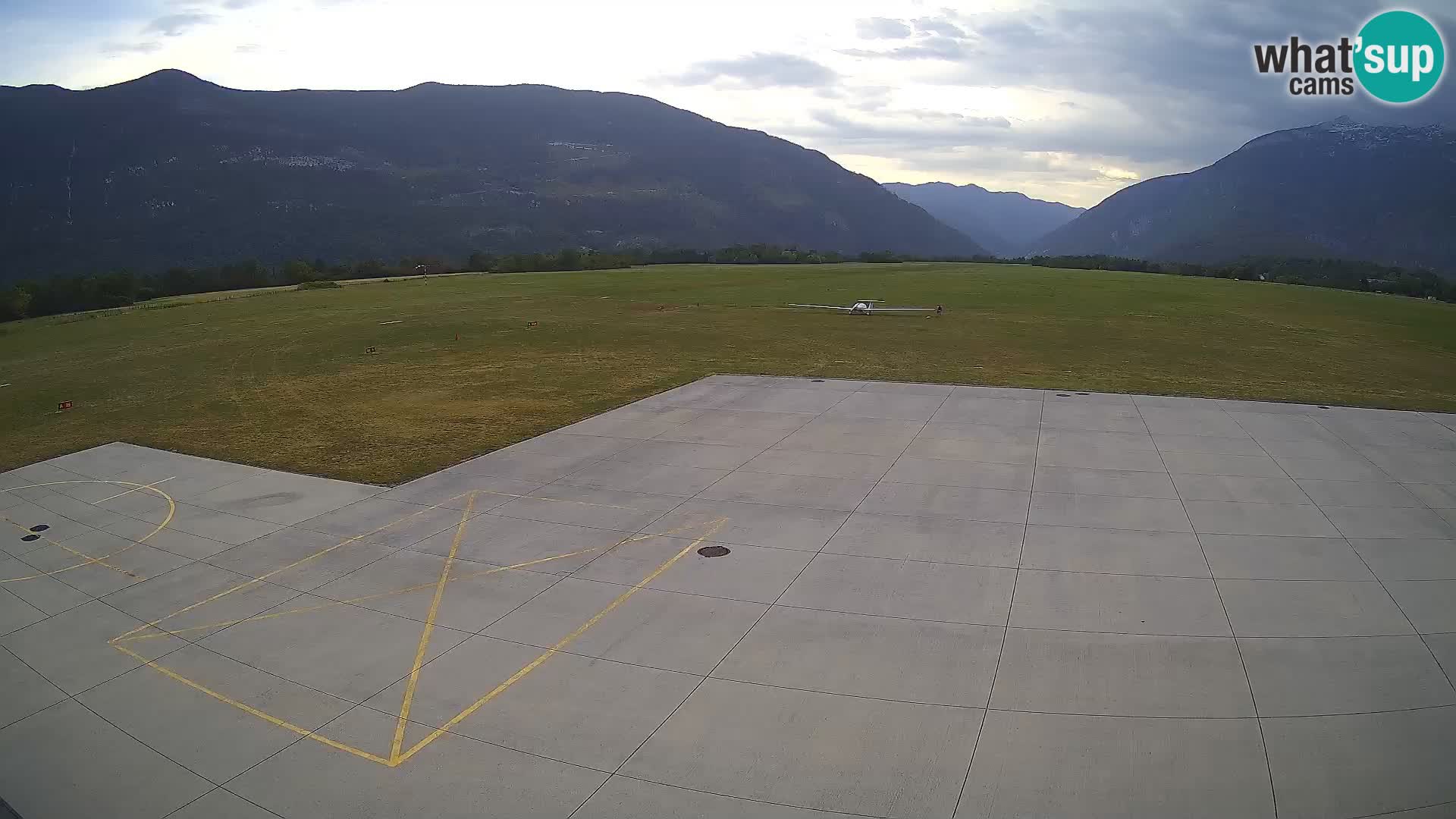 Cámara web del aeropuerto de Bovec – Skydive Bovec