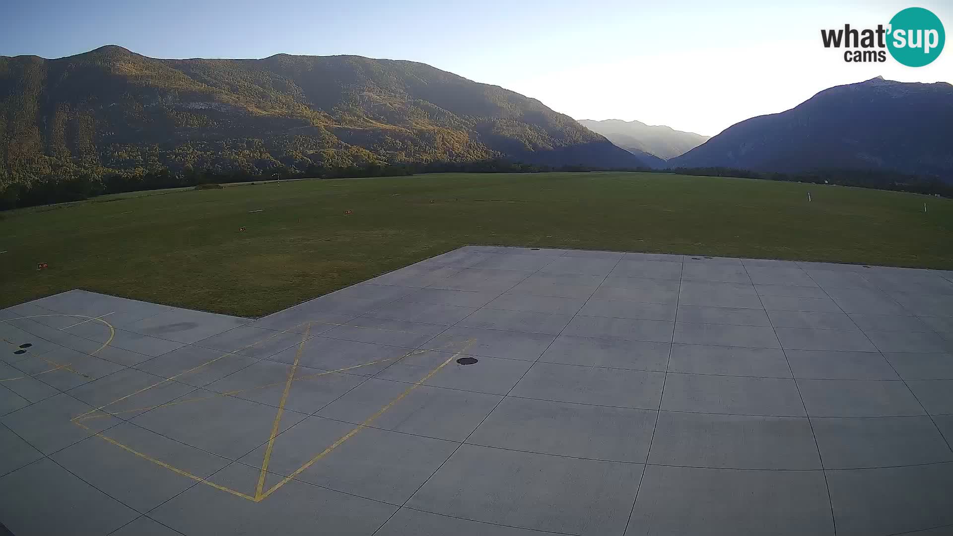 Cámara web del aeropuerto de Bovec – Skydive Bovec