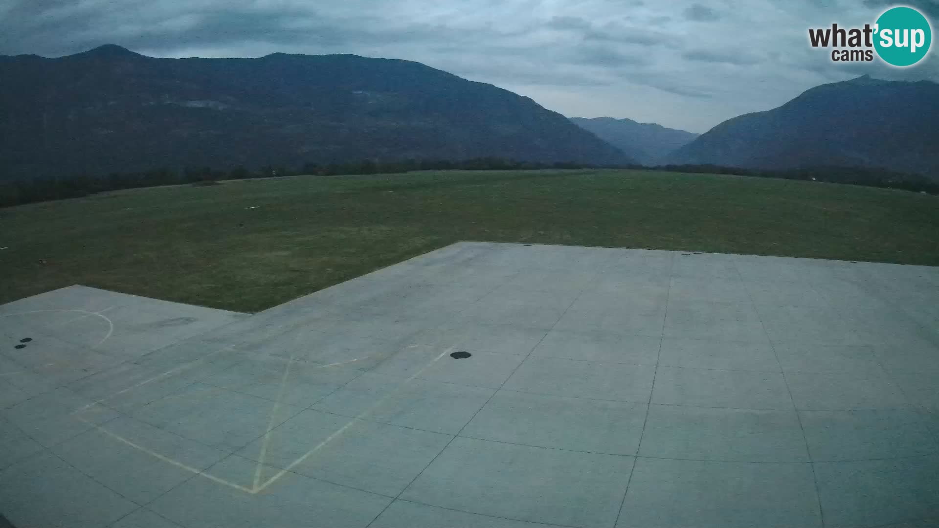 Bovec airport webcam – Skydive Bovec