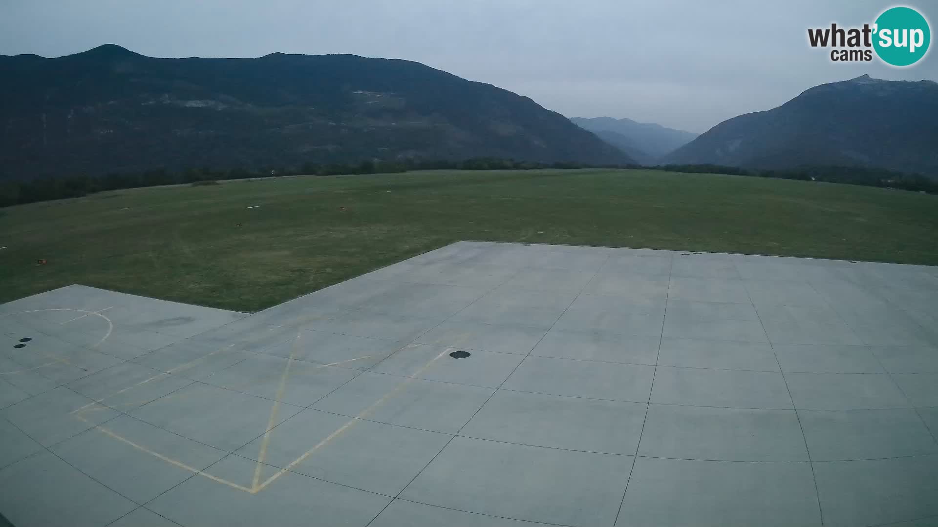 Bovec airport webcam – Skydive Bovec