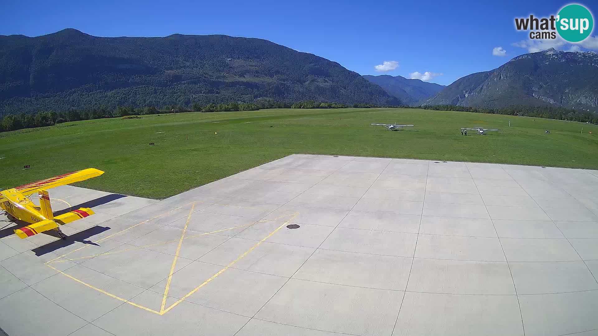 Bovec spletna kamera letališče – Skydive Bovec
