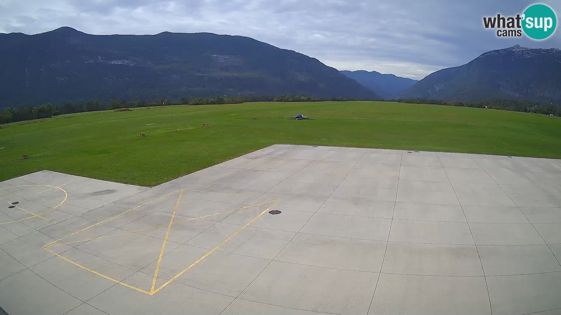 Bovec spletna kamera letališče – Skydive Bovec