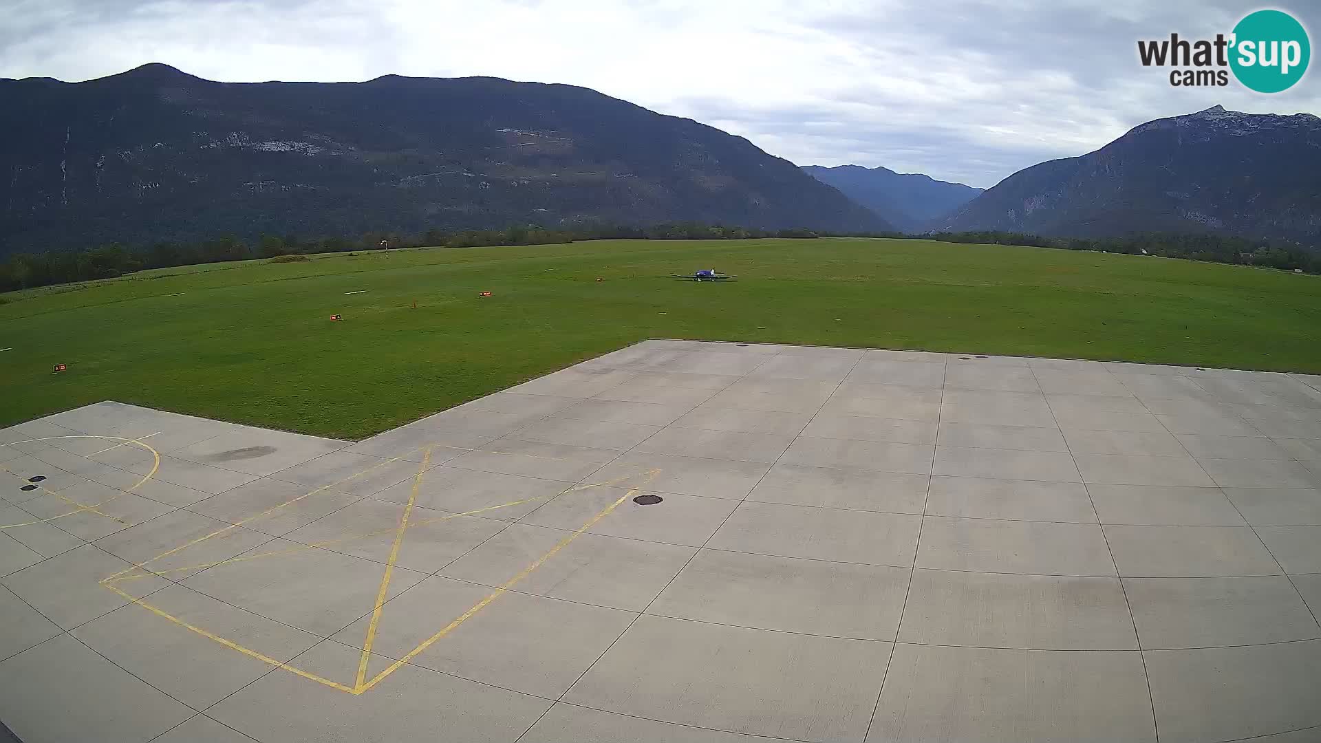 Bovec spletna kamera letališče – Skydive Bovec