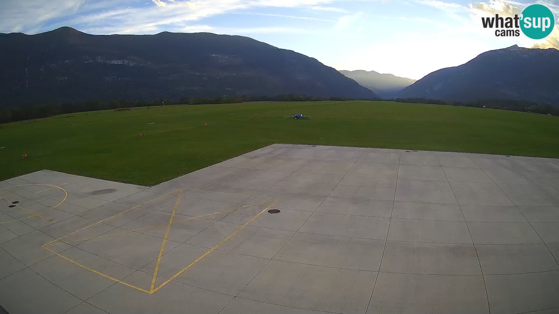 Bovec airport webcam – Skydive Bovec
