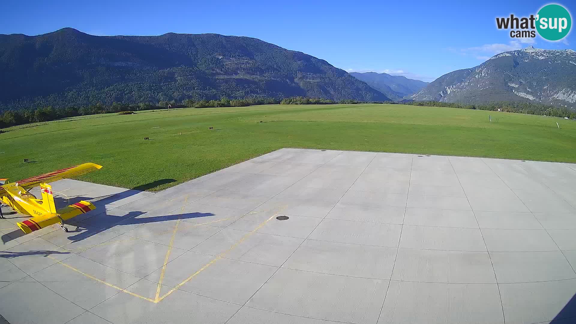 Bovec spletna kamera letališče – Skydive Bovec