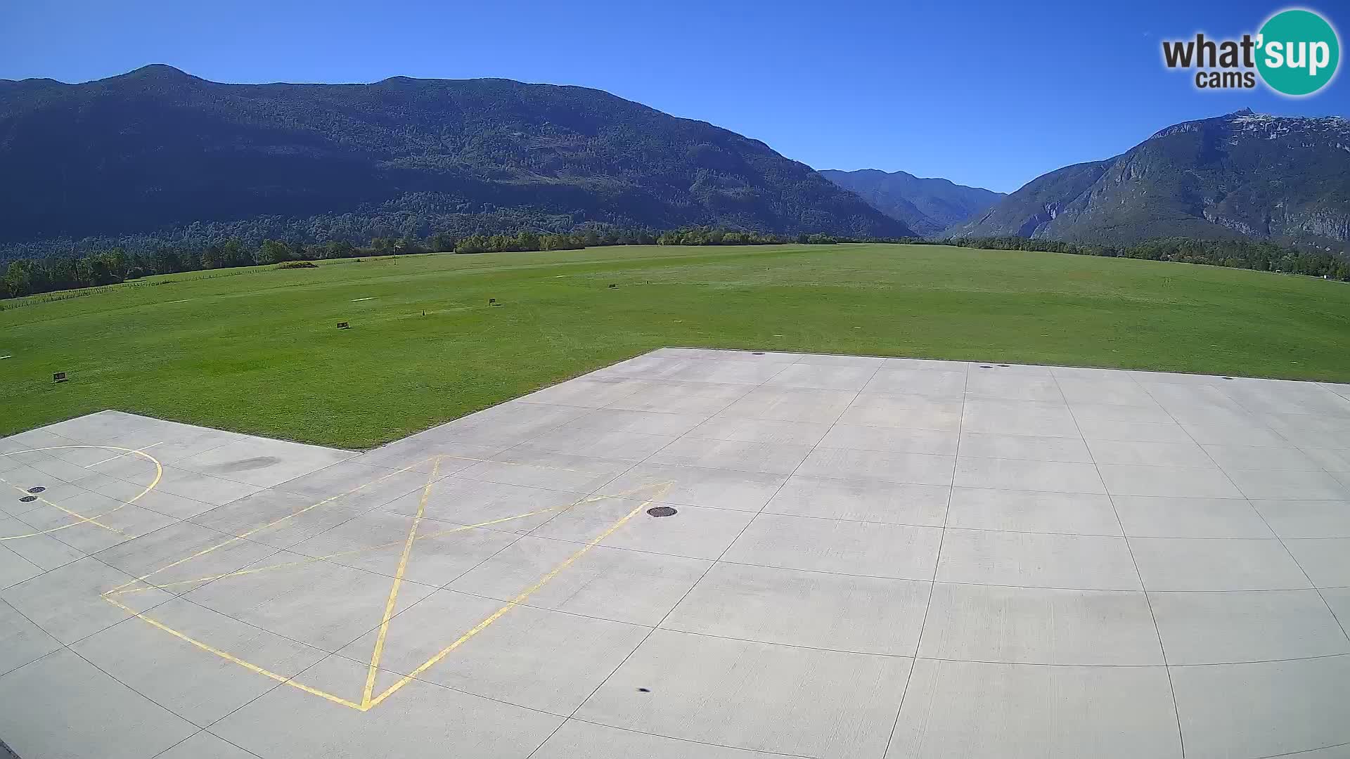 Bovec airport webcam – Skydive Bovec