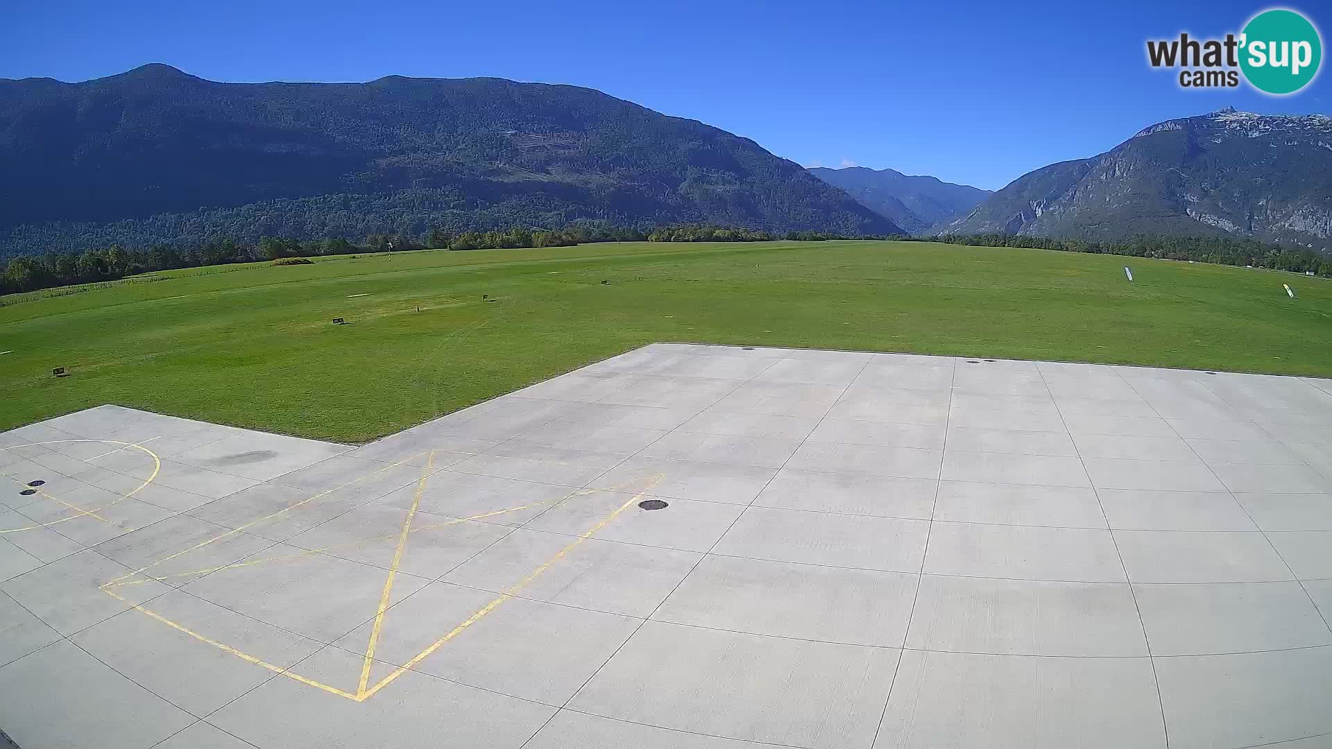 Webcam des Flughafens Bovec – Skydive Bovec