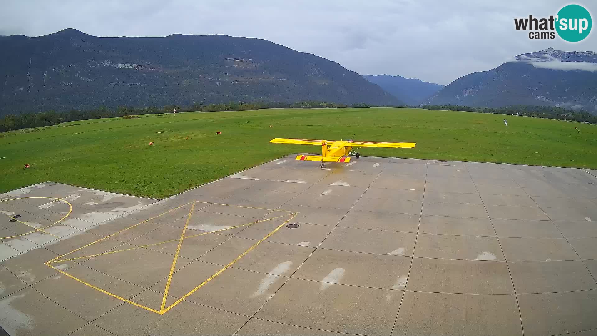 Bovec spletna kamera letališče – Skydive Bovec
