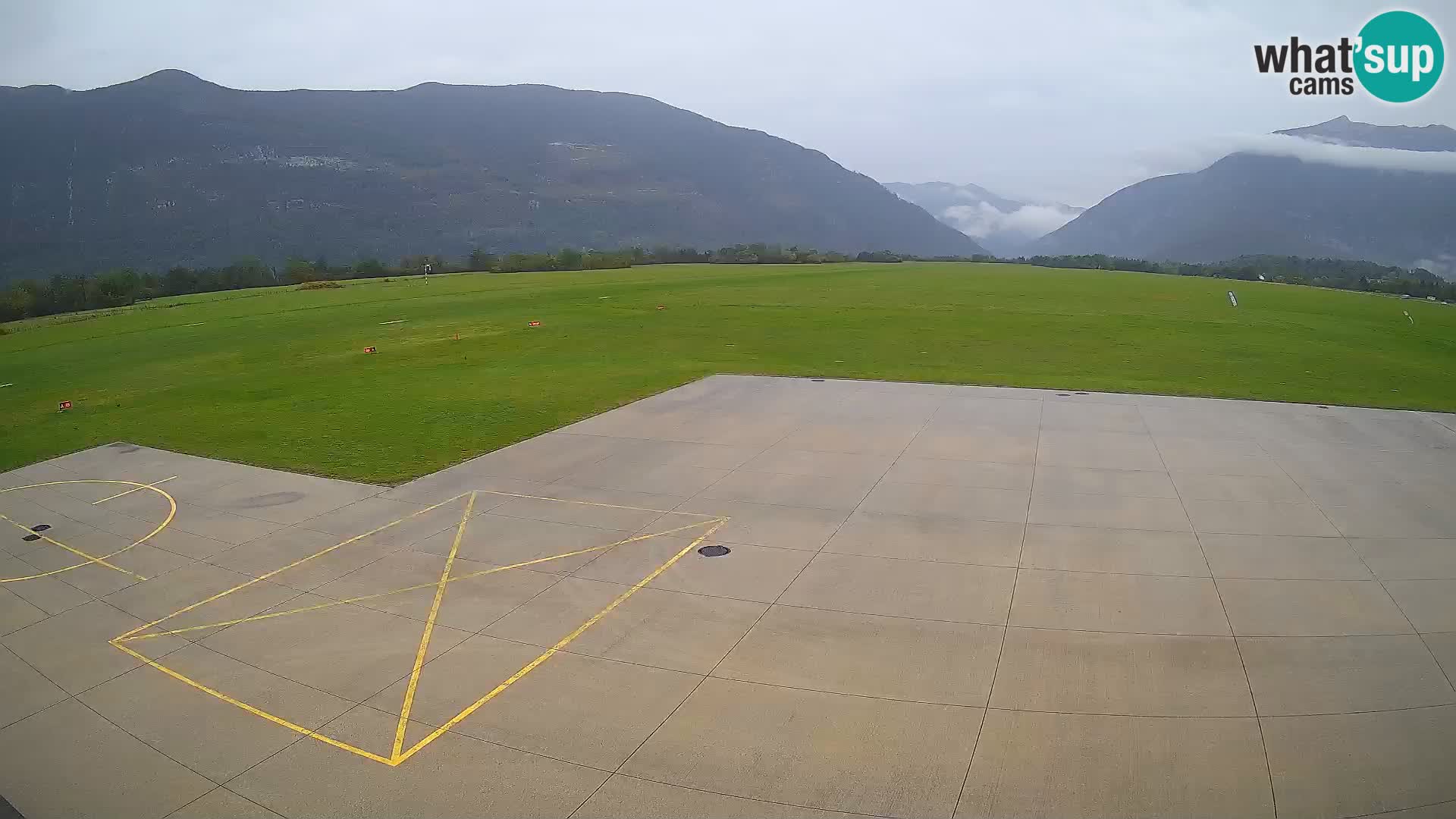 Web kamera zračne luke Bovec – Skydive Bovec