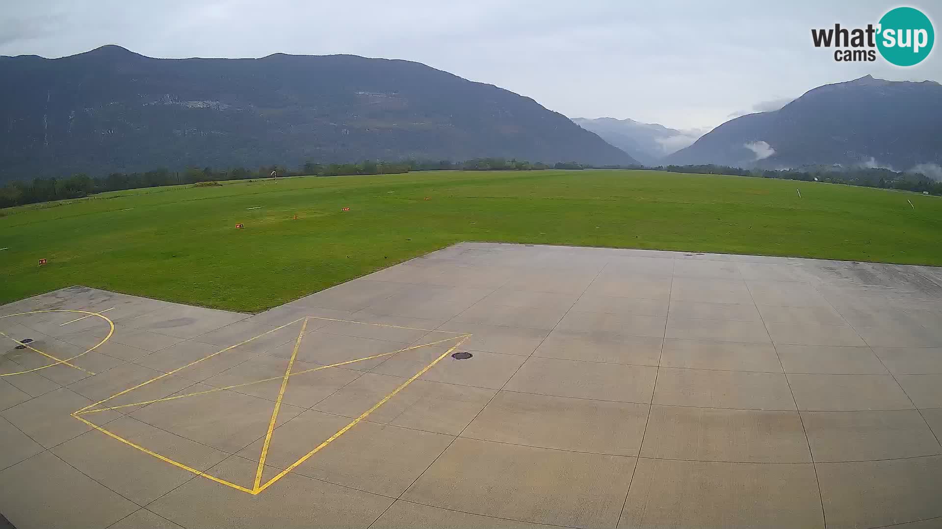Bovec airport webcam – Skydive Bovec
