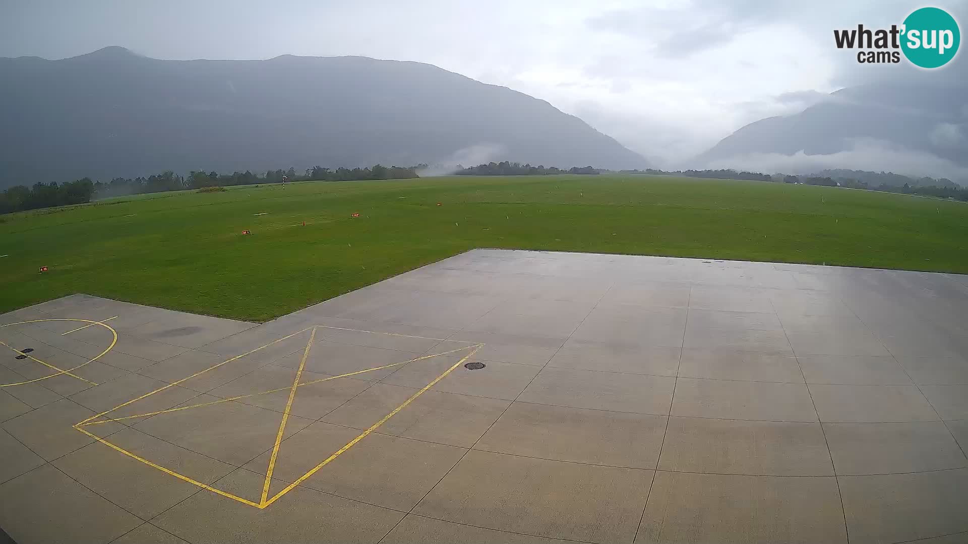 Web kamera zračne luke Bovec – Skydive Bovec