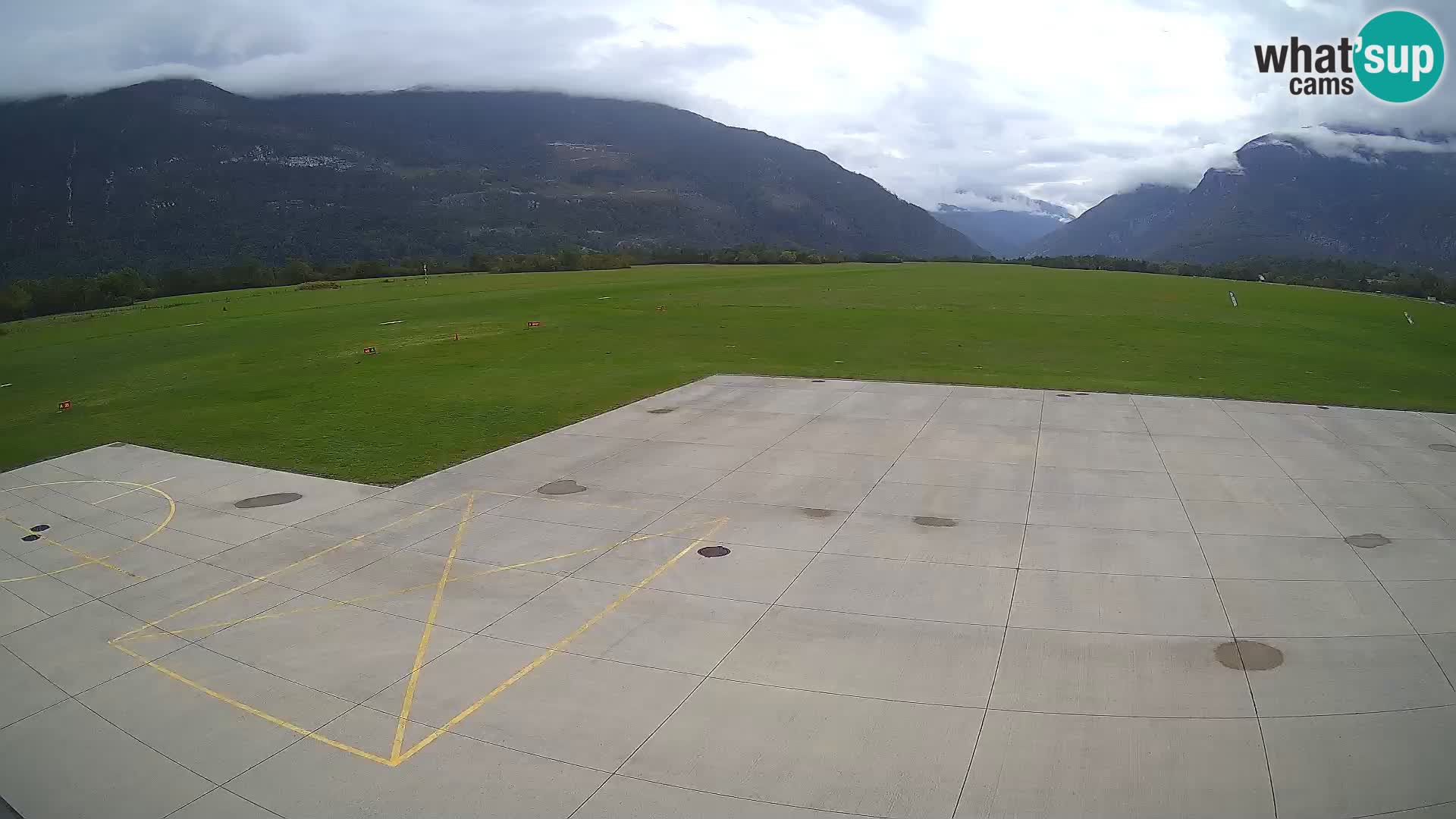 Cámara web del aeropuerto de Bovec – Skydive Bovec