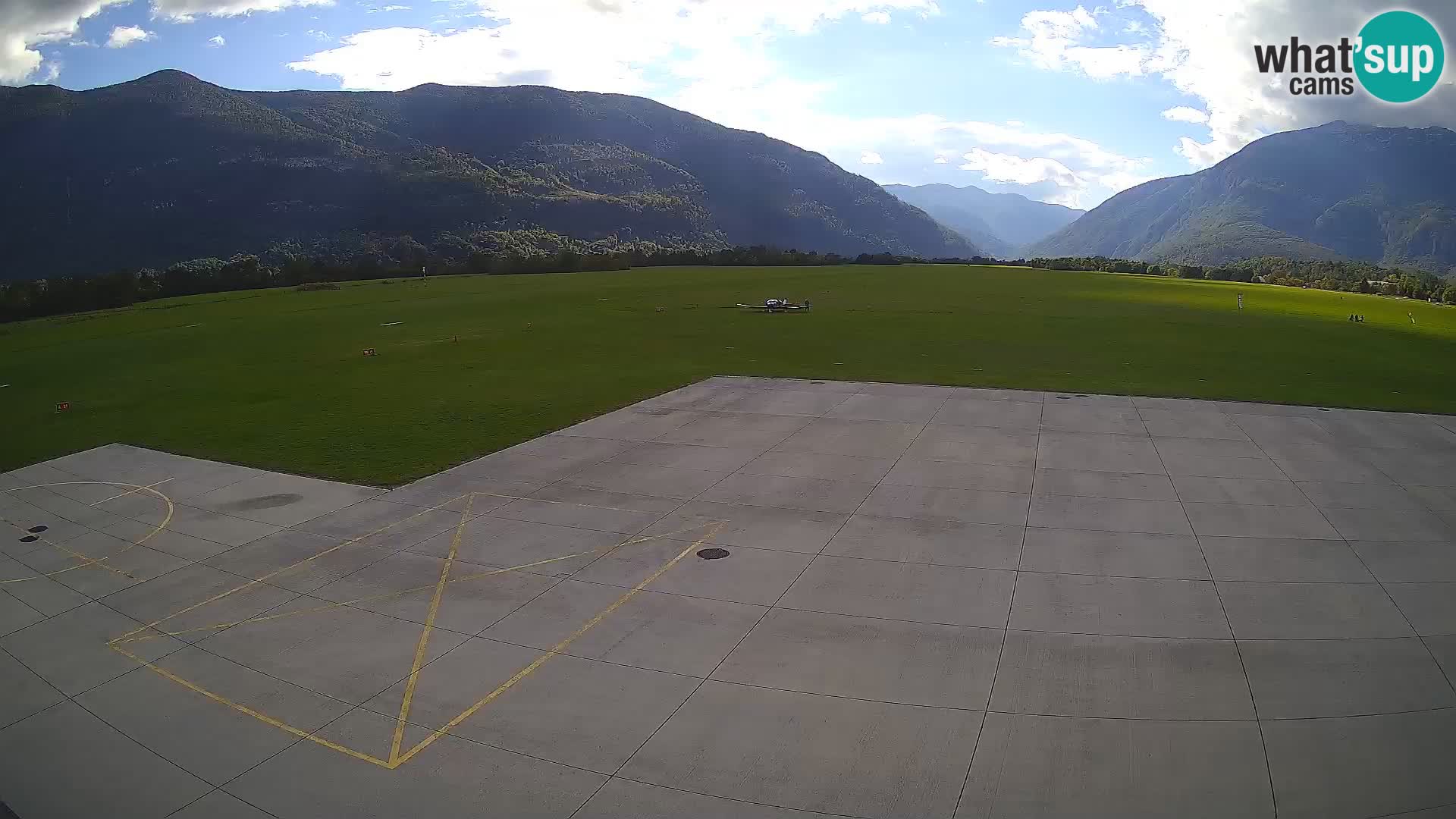 Bovec airport webcam – Skydive Bovec