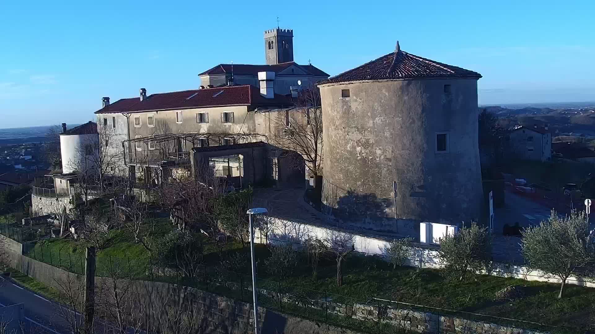 V Živo Šmartno spletna kamera Brda – Hotel San Martin