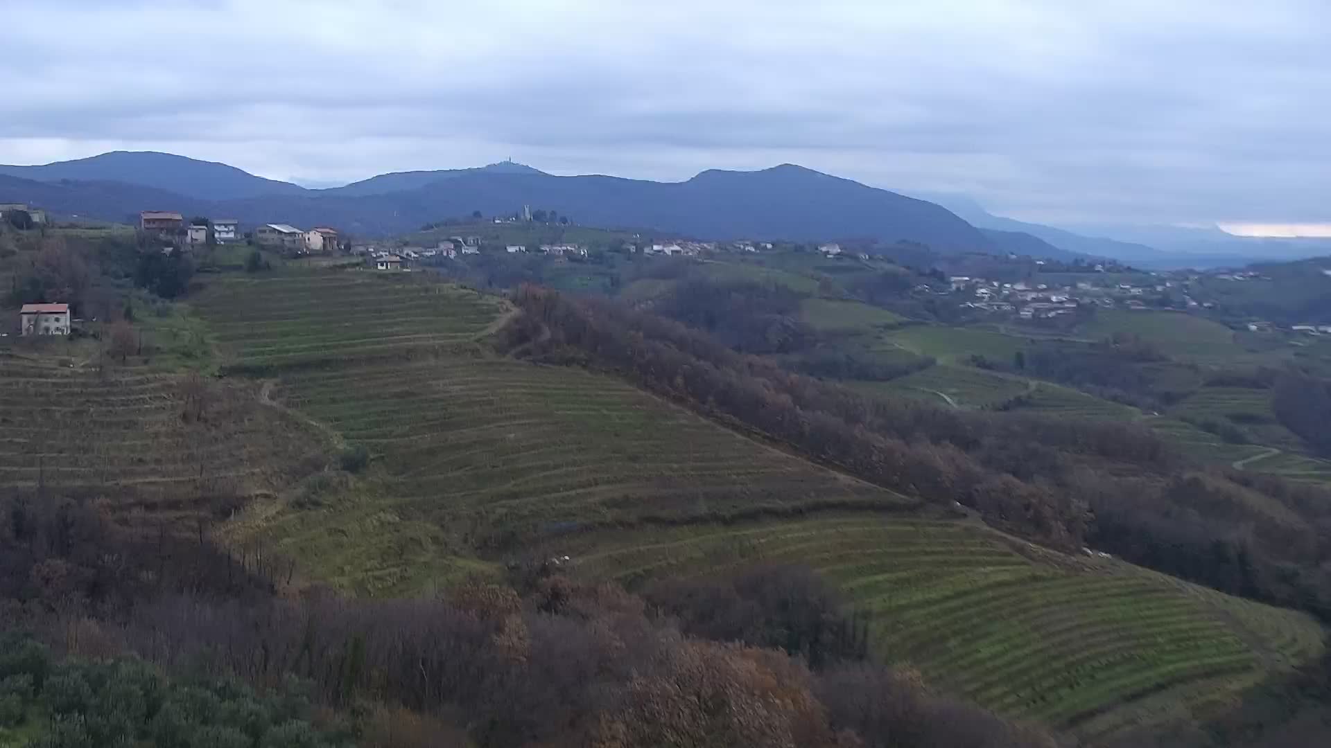 U Živo Šmartno web kamera Brda – Hotel San Martin