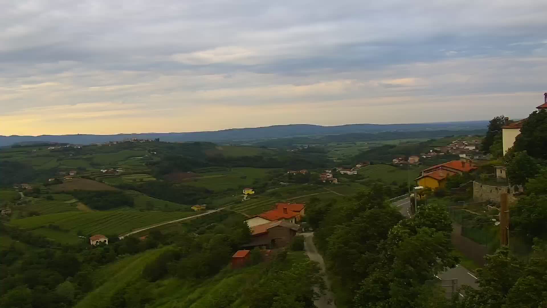 V Živo Šmartno spletna kamera Brda – Hotel San Martin