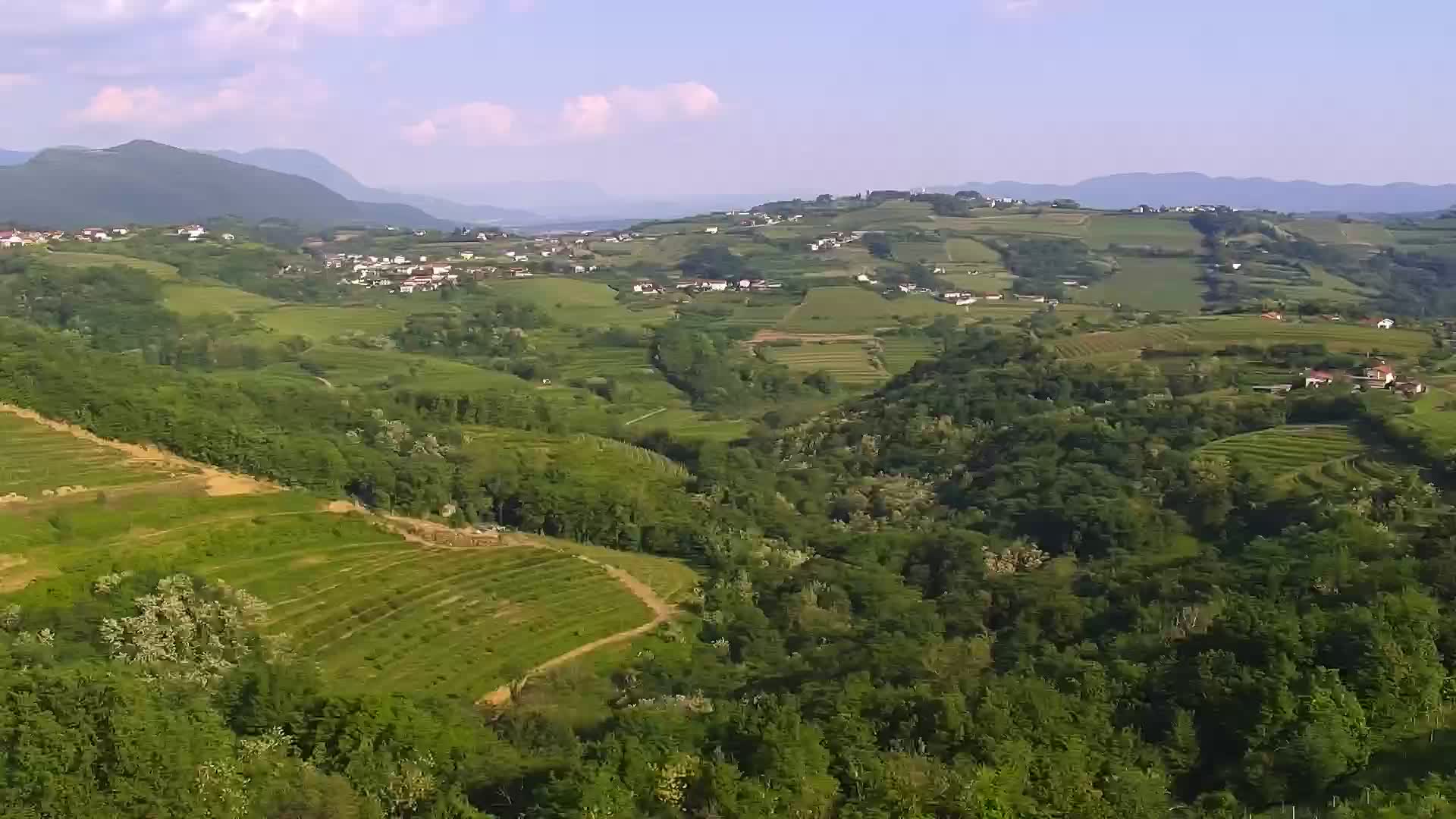 U Živo Šmartno web kamera Brda – Hotel San Martin