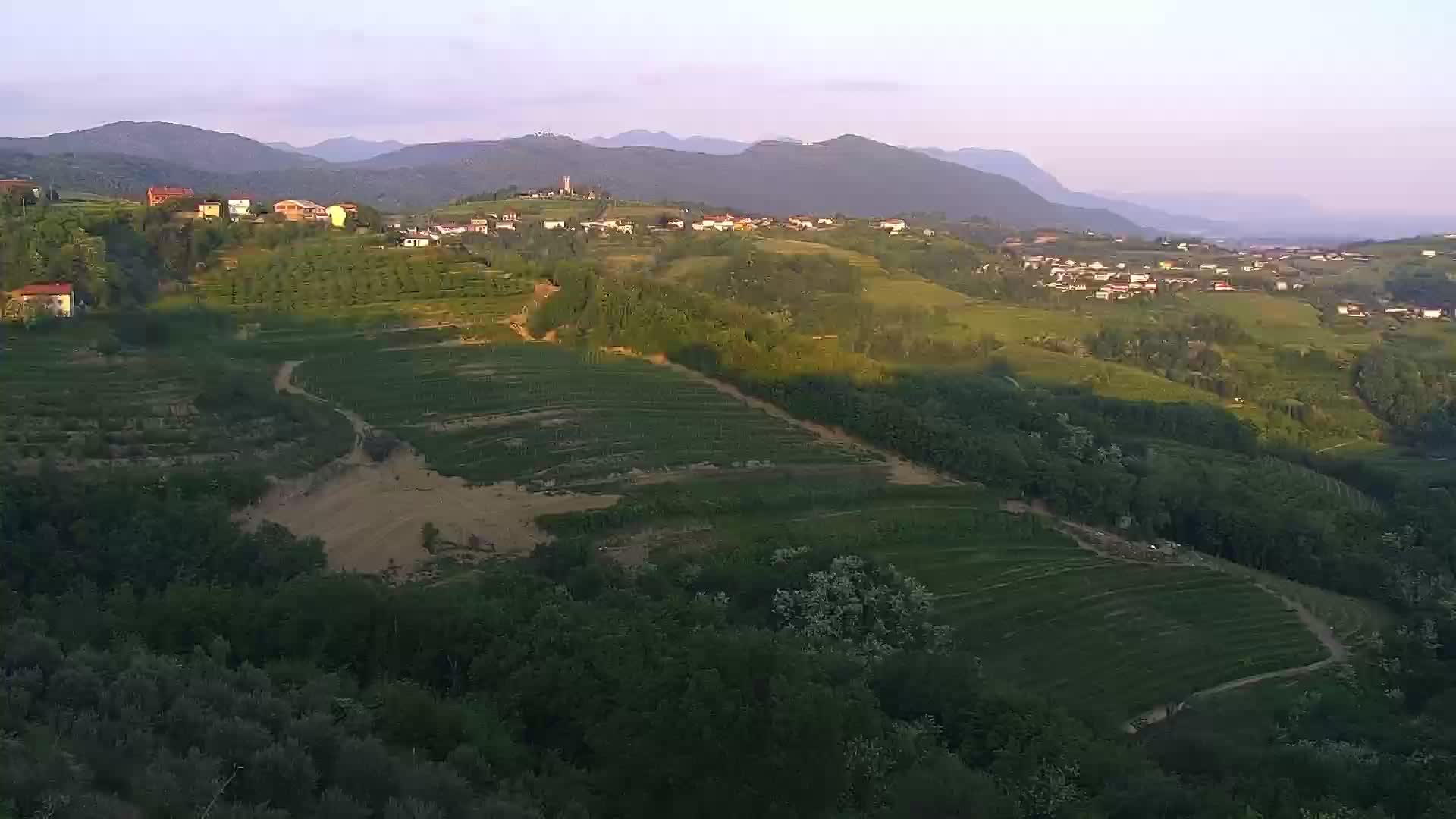U Živo Šmartno web kamera Brda – Hotel San Martin