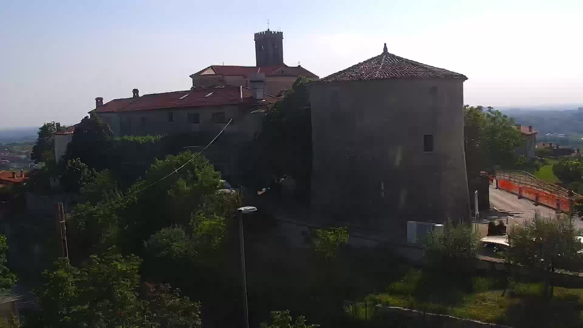 V Živo Šmartno spletna kamera Brda – Hotel San Martin