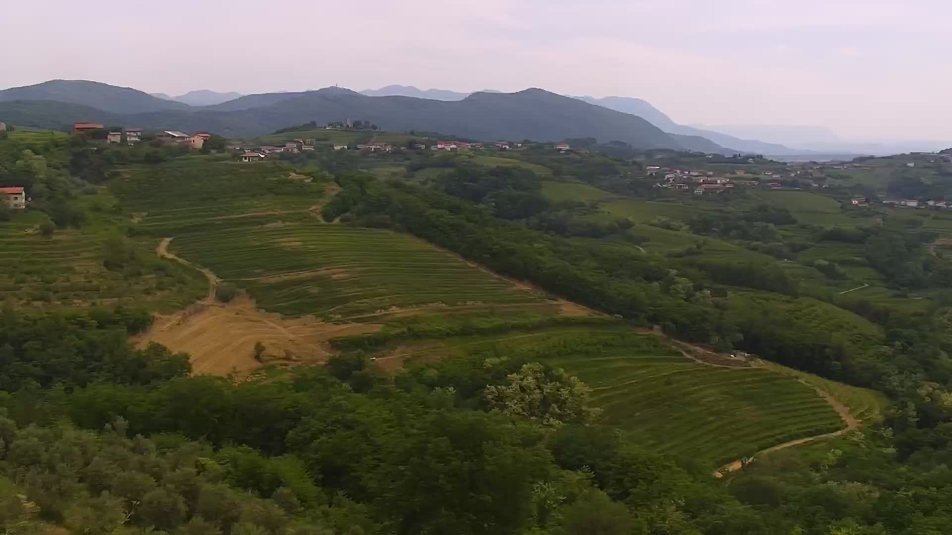 U Živo Šmartno web kamera Brda – Hotel San Martin