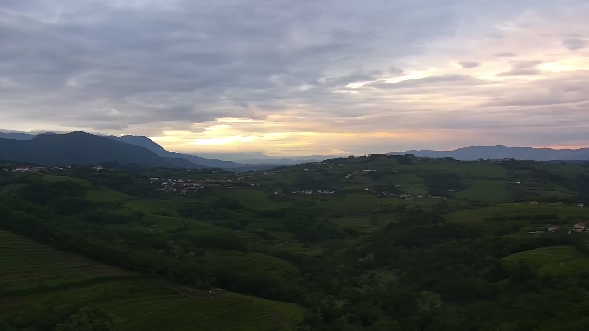 LIVE San Martino webcam Collio – Hotel San Martin