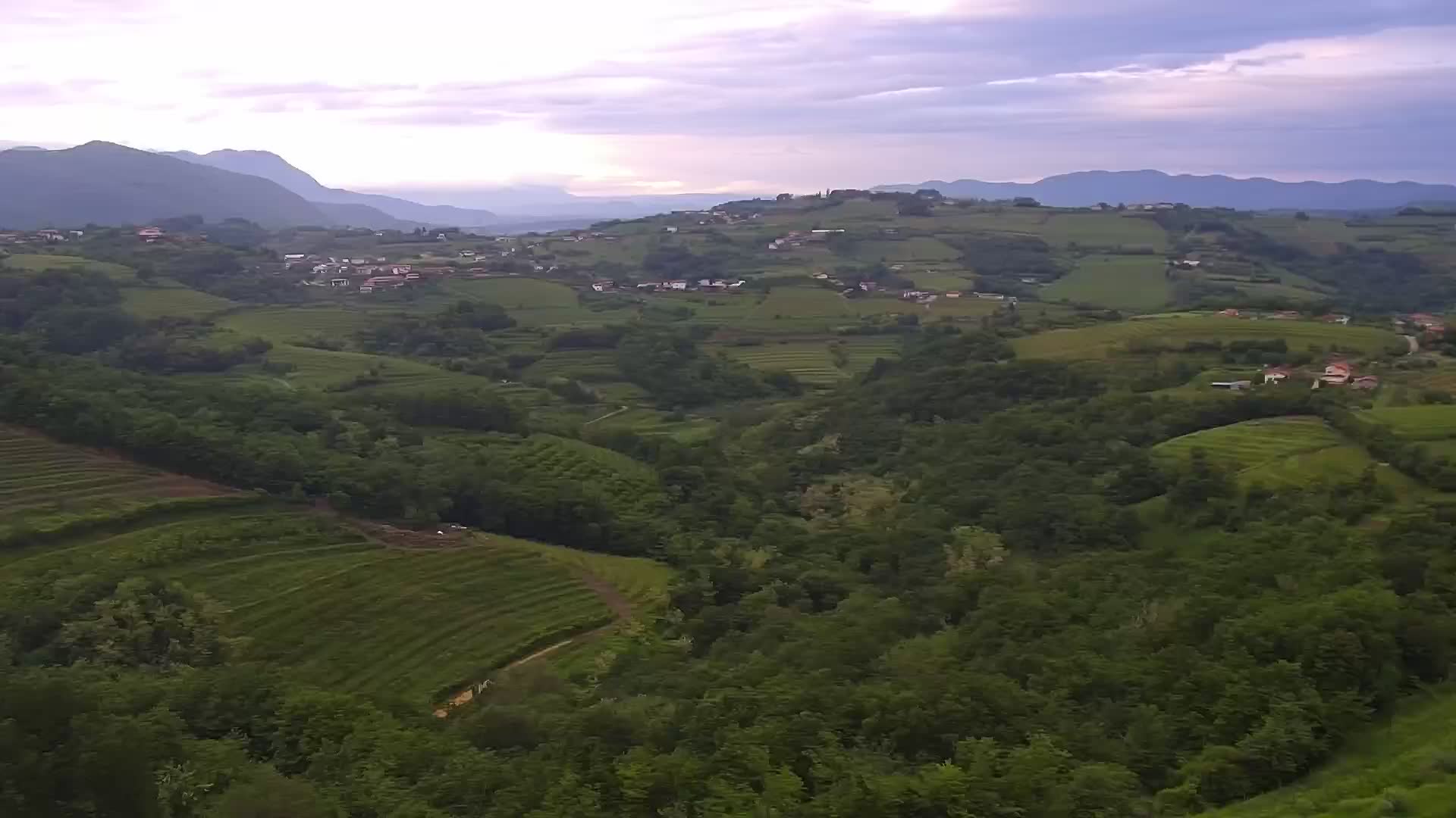 U Živo Šmartno web kamera Brda – Hotel San Martin