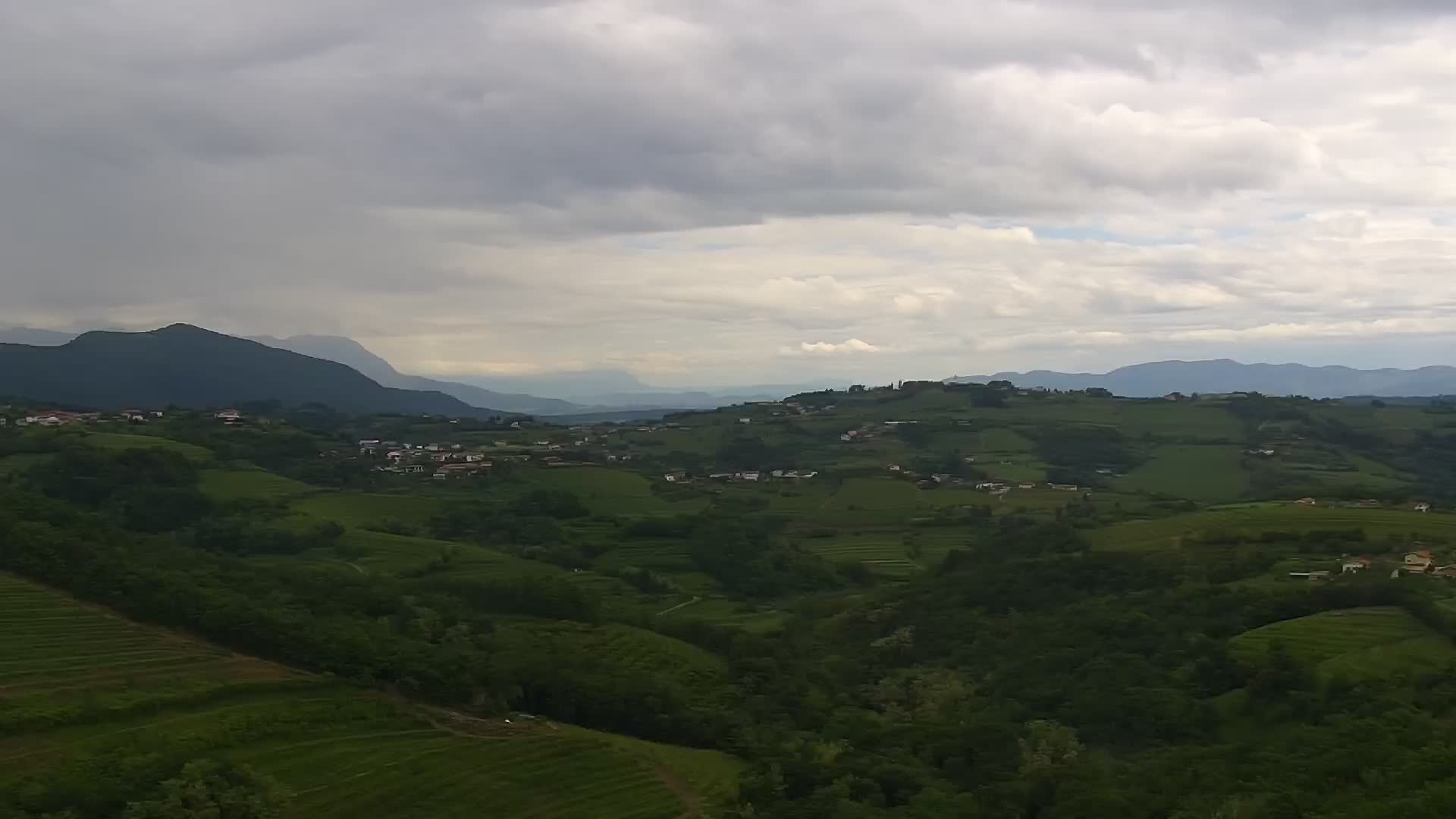 V Živo Šmartno spletna kamera Brda – Hotel San Martin