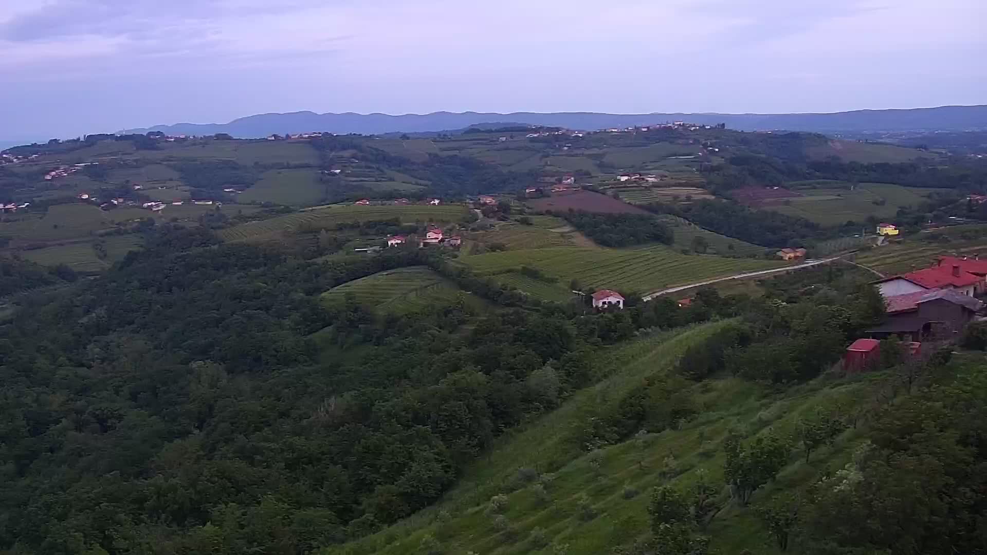 U Živo Šmartno web kamera Brda – Hotel San Martin