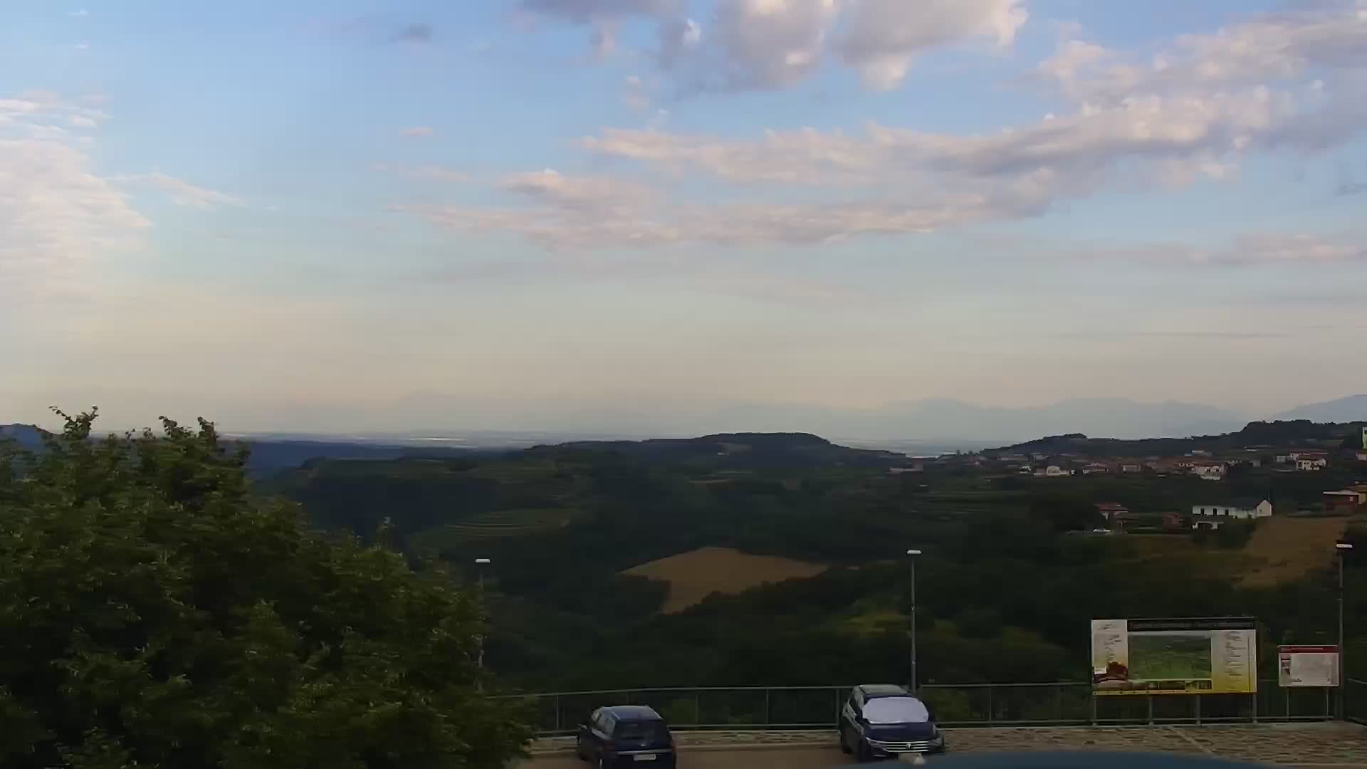 V Živo Šmartno spletna kamera Brda – Hotel San Martin