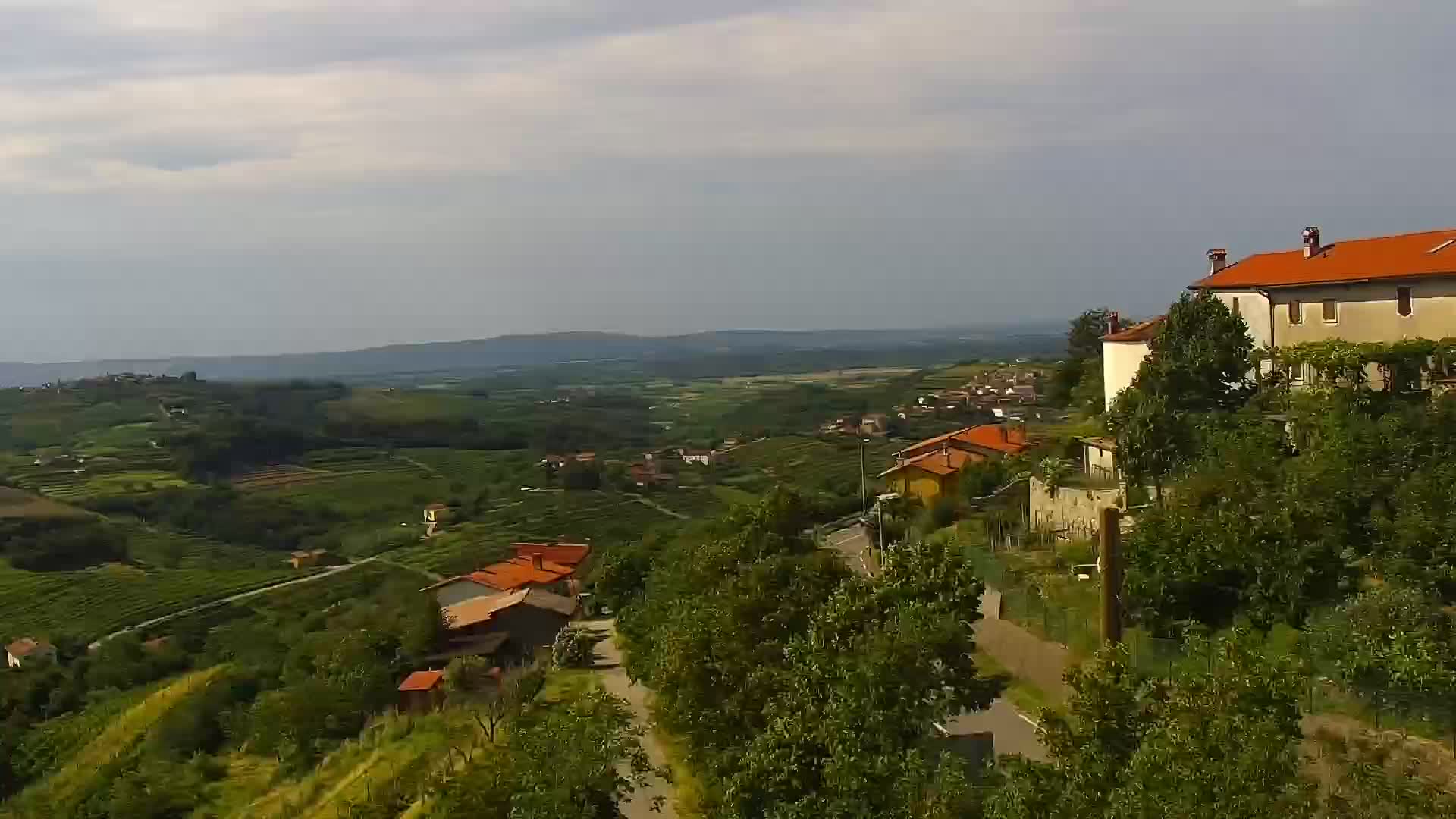 U Živo Šmartno web kamera Brda – Hotel San Martin