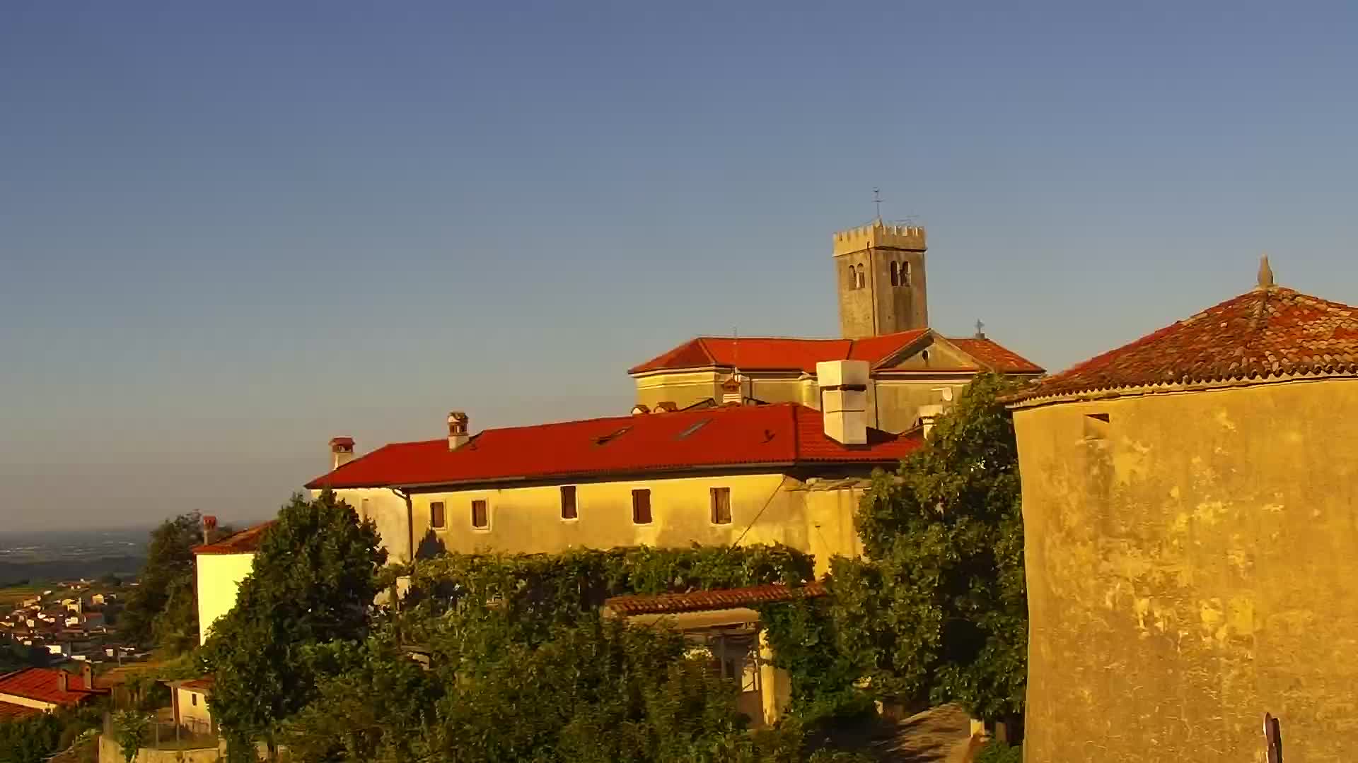 U Živo Šmartno web kamera Brda – Hotel San Martin