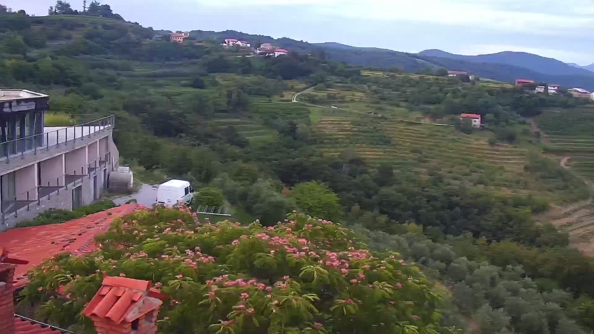 U Živo Šmartno web kamera Brda – Hotel San Martin