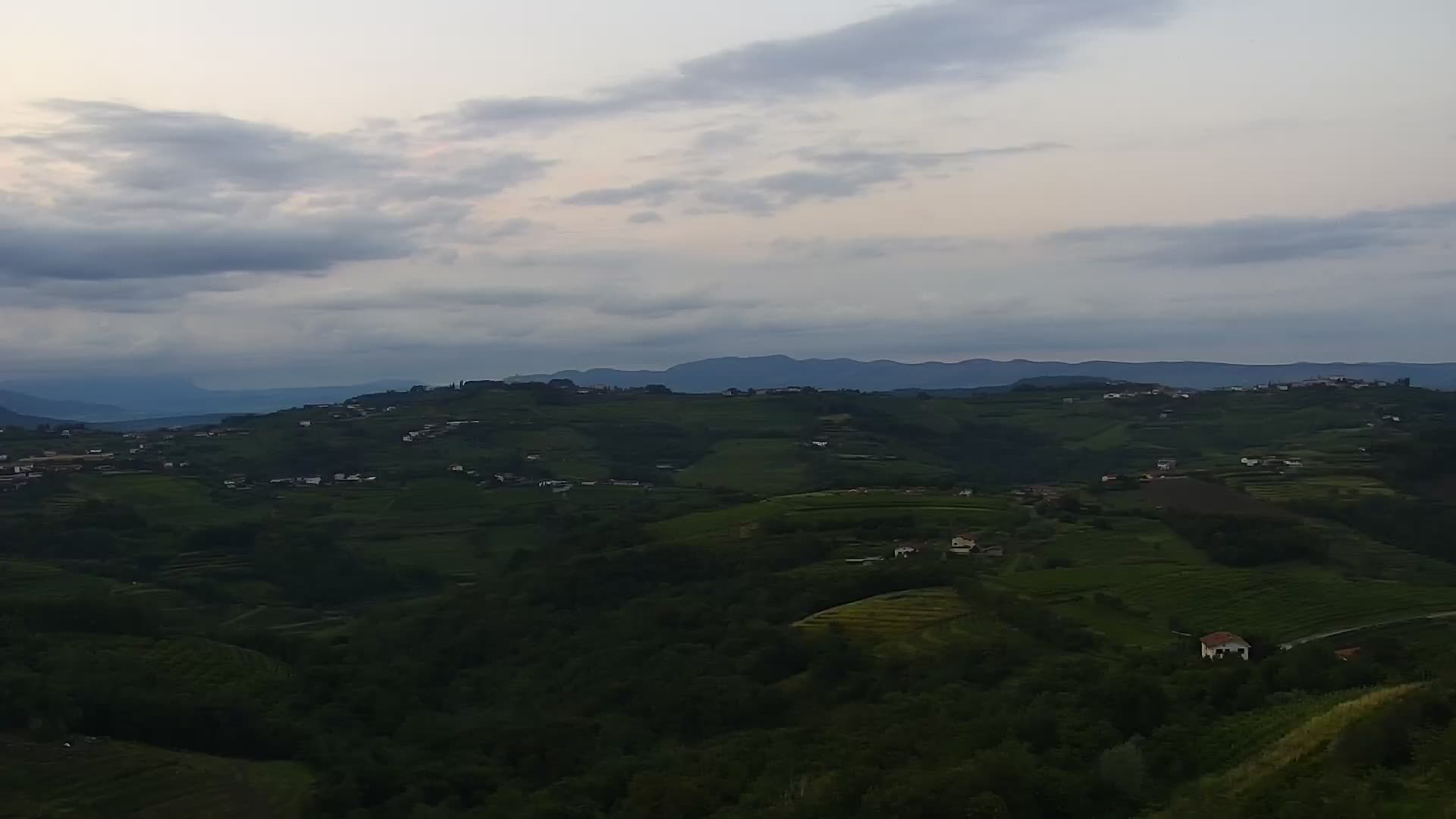 V Živo Šmartno spletna kamera Brda – Hotel San Martin