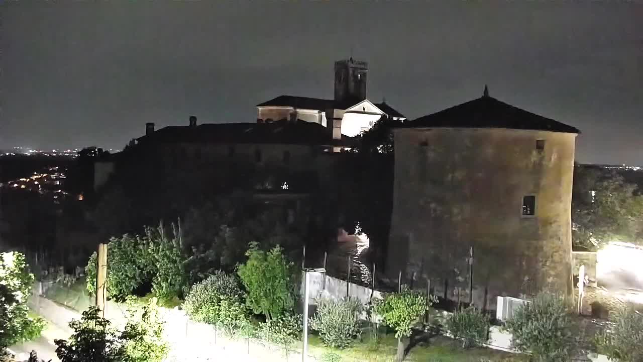 U Živo Šmartno web kamera Brda – Hotel San Martin