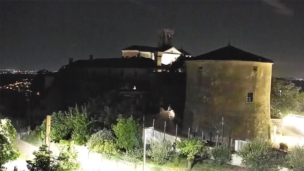 U Živo Šmartno web kamera Brda – Hotel San Martin