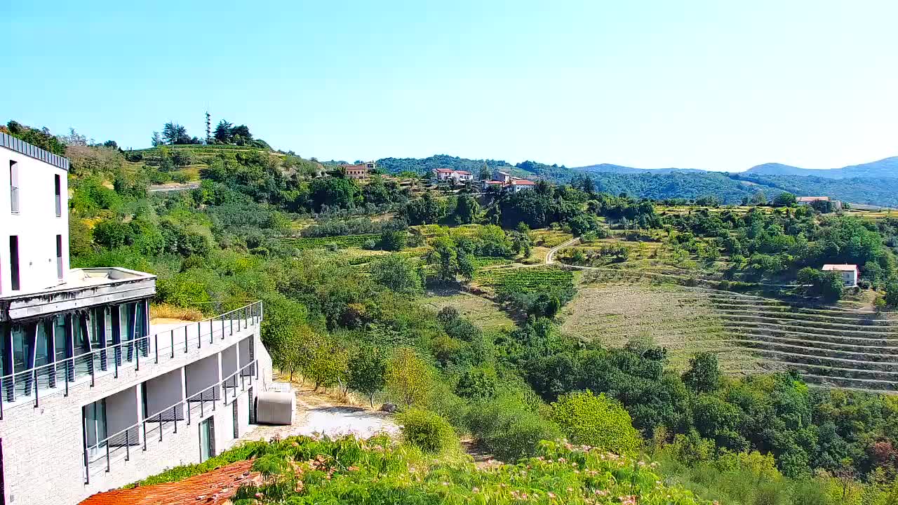 LIVE Šmartno livecam Brda – Hotel San Martin